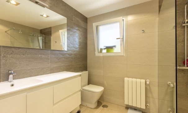 Resale - Freistehende Villa -
El Rebolledo