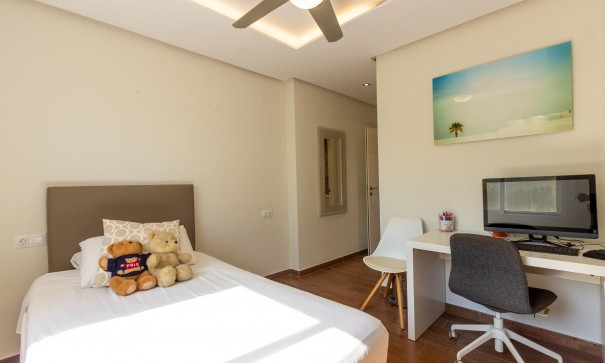 Resale - Freistehende Villa -
El Rebolledo