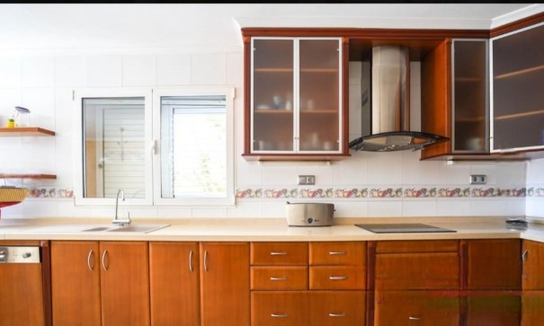 Återförsäljning - Finca lantlig egendom -
Elche