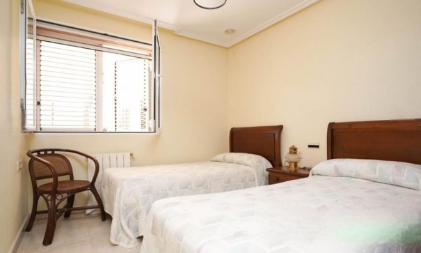 Återförsäljning - Finca lantlig egendom -
Elche