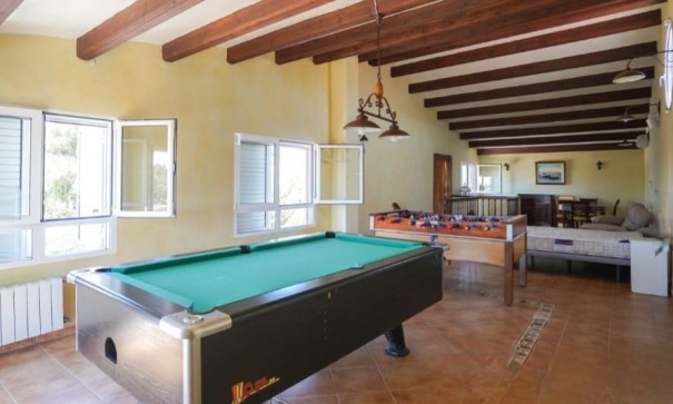 Återförsäljning - Finca lantlig egendom -
Elche