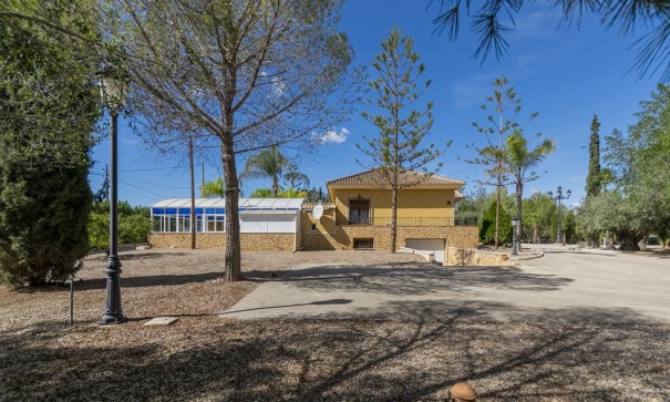 Sale - Finca Country Property -
Orihuela