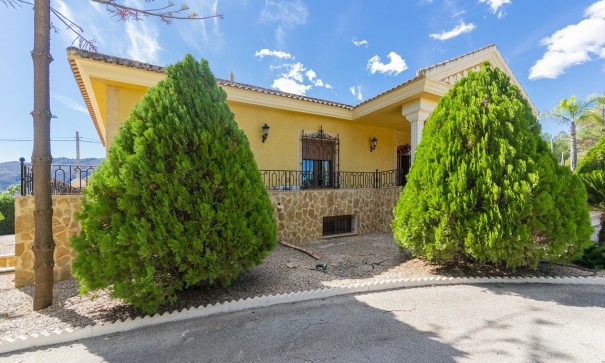 Sale - Finca Country Property -
Orihuela