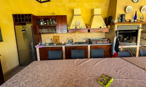 Videresalg - Finca landejendom -
Orihuela