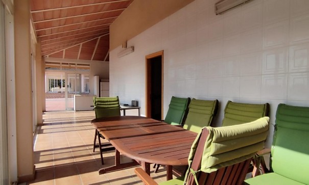 Herverkoop - Finca Landelijk pand -
Elche