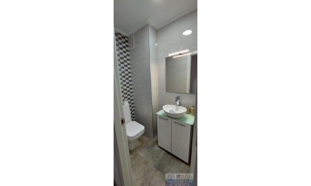 Sale - Apartment Flat -
Torrevieja - Playa del Acequión