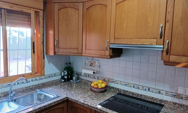 Herverkoop - Halfvrijstaande villa -
Torrevieja - Los Balcones