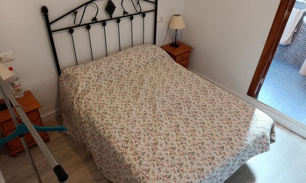 Herverkoop - Halfvrijstaande villa -
Torrevieja - Los Balcones