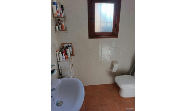 Herverkoop - Halfvrijstaande villa -
Torrevieja - Los Balcones