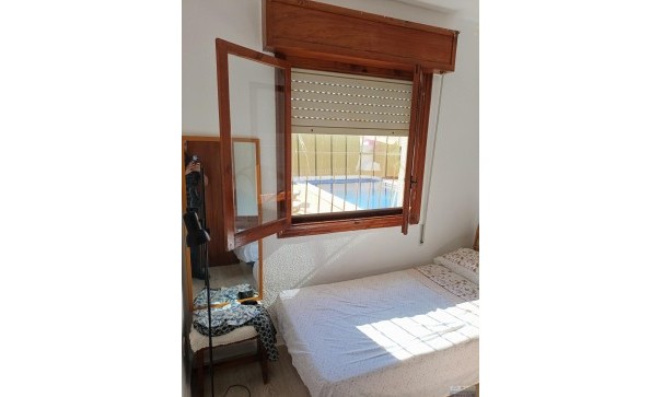 Herverkoop - Halfvrijstaande villa -
Torrevieja - Los Balcones