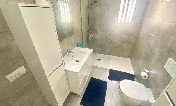 Resale - Freistehende Villa -
San Miguel de Salinas - BLUE LAGOON