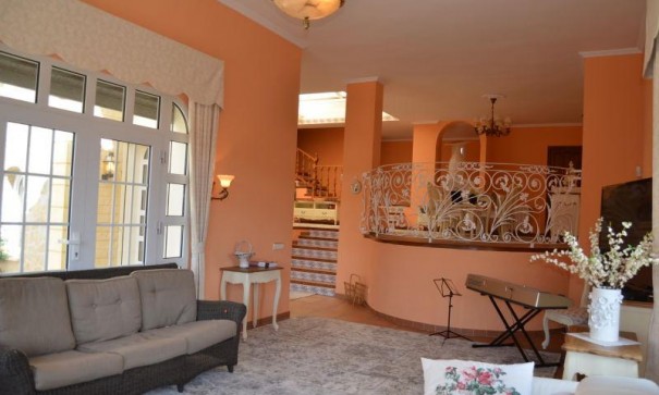 Venta - Chalet Independiente -
Dehesa de Campoamor