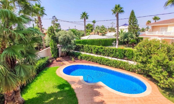 Obra Nueva - Chalet Independiente -
Cabo Roig