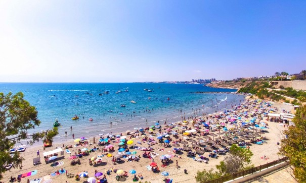 Obra Nueva - Chalet Independiente -
Cabo Roig