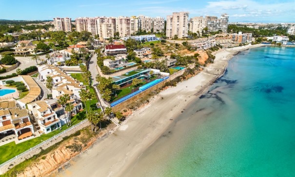 Videresalg - Fritliggende villa -
Dehesa de Campoamor