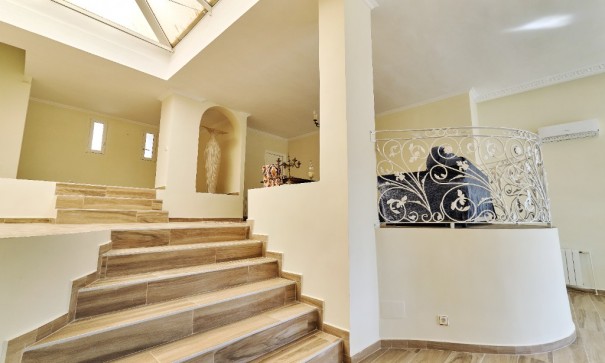 Videresalg - Fritliggende villa -
Dehesa de Campoamor