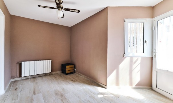 Videresalg - Fritliggende villa -
Dehesa de Campoamor