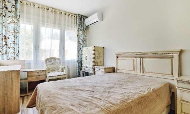 Videresalg - Fritliggende villa -
Dehesa de Campoamor