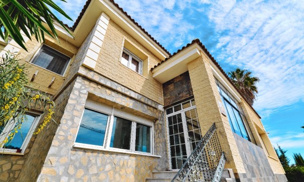 Videresalg - Fritliggende villa -
Dehesa de Campoamor