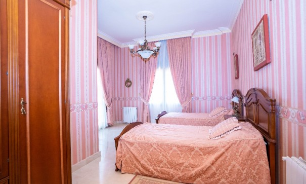 Revente - Villa Individuelle -
Campoamor