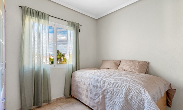 Videresalg - Fritliggende villa -
San Miguel de Salinas