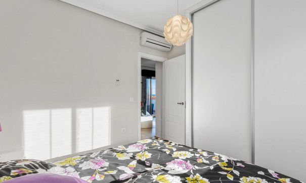 Videresalg - Fritliggende villa -
San Miguel de Salinas