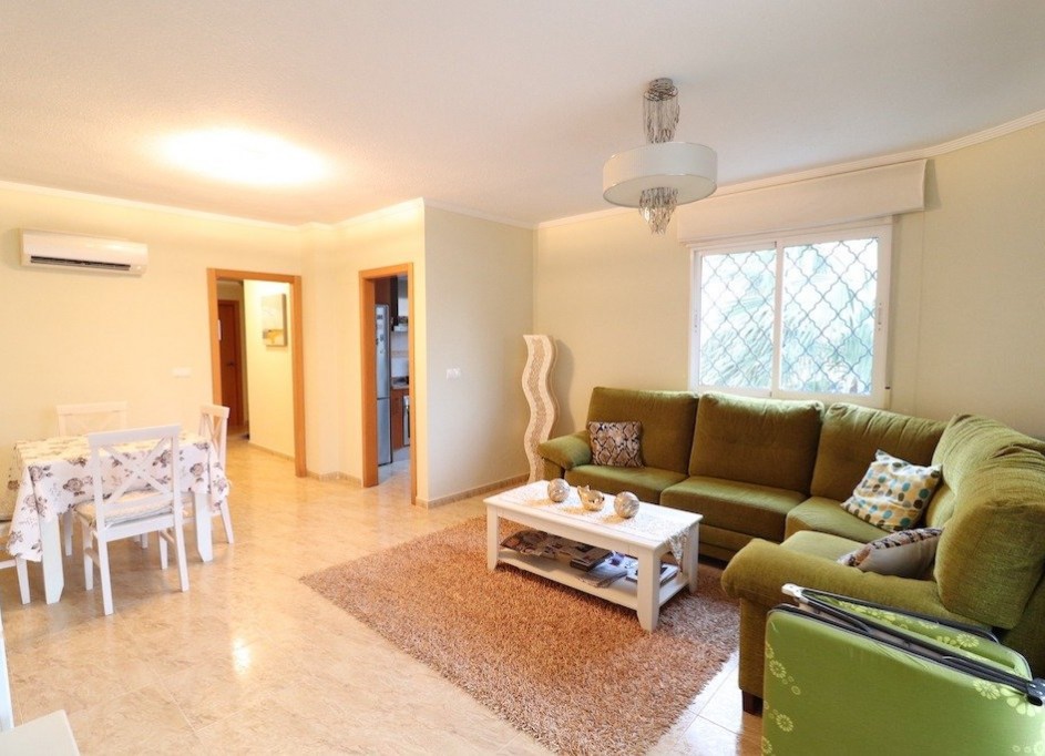 Återförsäljning - Lägenhet / lägenhet -
Orihuela Costa - Campoamor