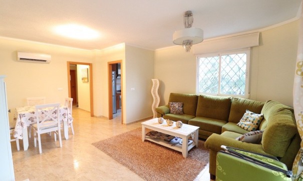 Återförsäljning - Lägenhet / lägenhet -
Orihuela Costa - Campoamor