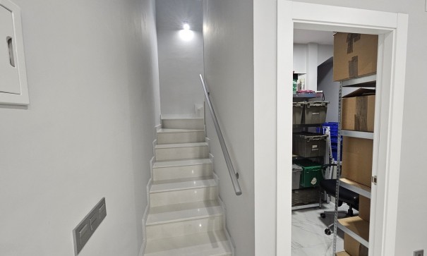 Videresalg - Fritliggende villa -
Villamartín