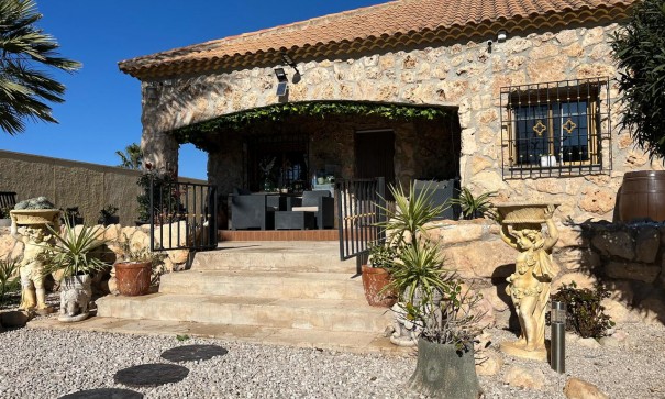 Revente - Finca Propriété rurale -
Fortuna