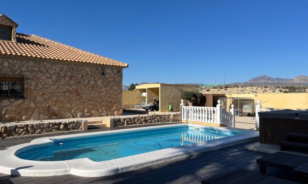 Revente - Finca Propriété rurale -
Fortuna