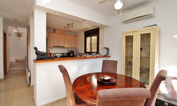 Sale - Detached Villa -
Villamartín - PAU 8