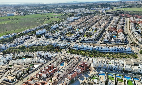 Sale - Detached Villa -
Villamartín - PAU 8