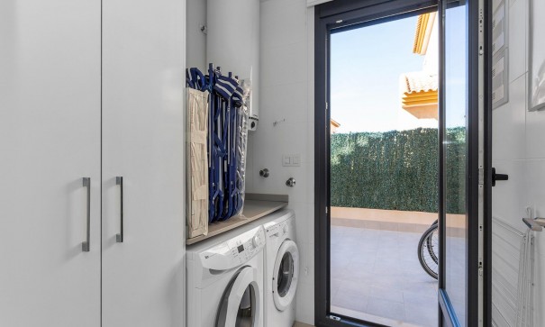 Venta - Chalet Independiente -
Torrevieja - Sector 25