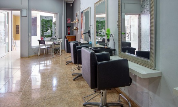 Återförsäljning - Kommersiell -
Torrevieja - La Mata