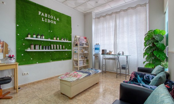 Återförsäljning - Kommersiell -
Torrevieja - La Mata