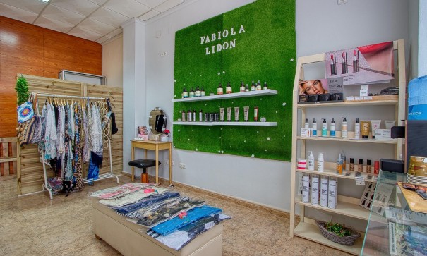 Återförsäljning - Kommersiell -
Torrevieja - La Mata