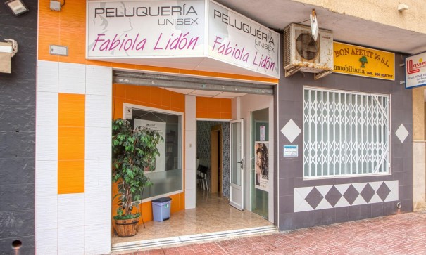 Återförsäljning - Kommersiell -
Torrevieja - La Mata