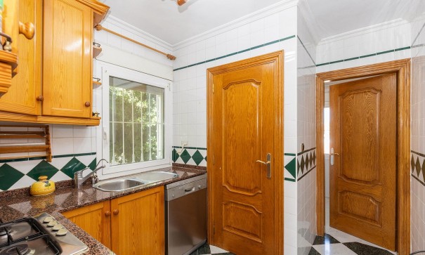 Resale - Freistehende Villa -
Torrevieja - Torreta florida