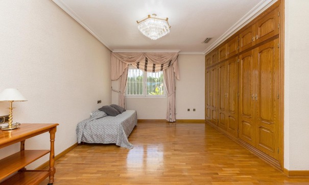 Resale - Freistehende Villa -
Torrevieja - Torreta florida