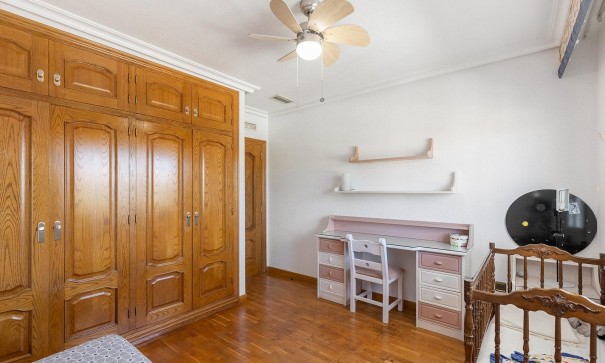 Resale - Freistehende Villa -
Torrevieja - Torreta florida