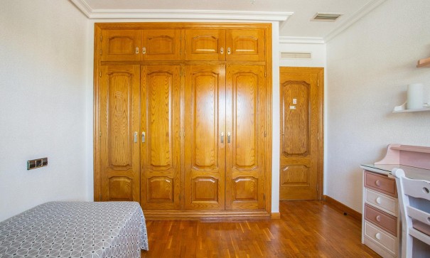 Resale - Freistehende Villa -
Torrevieja - Torreta florida