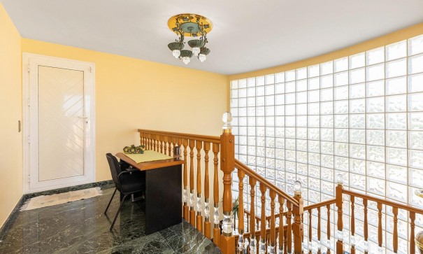 Resale - Freistehende Villa -
Torrevieja - Torreta florida