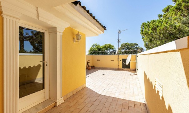 Resale - Freistehende Villa -
Torrevieja - Torreta florida