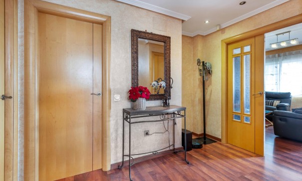 Resale - Doppelhaushälfte -
Torrevieja - Aguas Nuevas