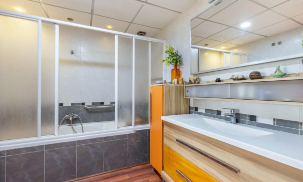 Resale - Doppelhaushälfte -
Torrevieja - Aguas Nuevas