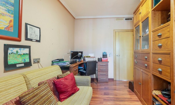 Resale - Doppelhaushälfte -
Torrevieja - Aguas Nuevas