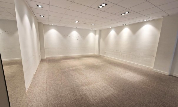 Sale - Commercial -
Guardamar del Segura - Guardamar Centro