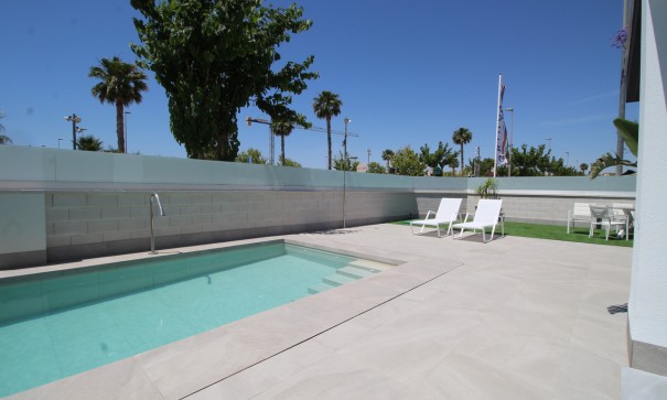 Herverkoop - Vrijstaande Villa -
Pilar de la Horadada