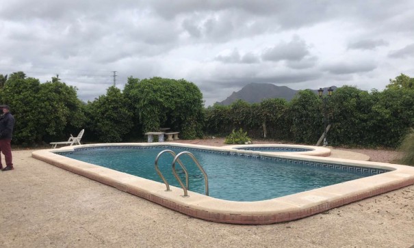 Sprzedaż - Finca nieruchomość wiejska -
Callosa de Segura